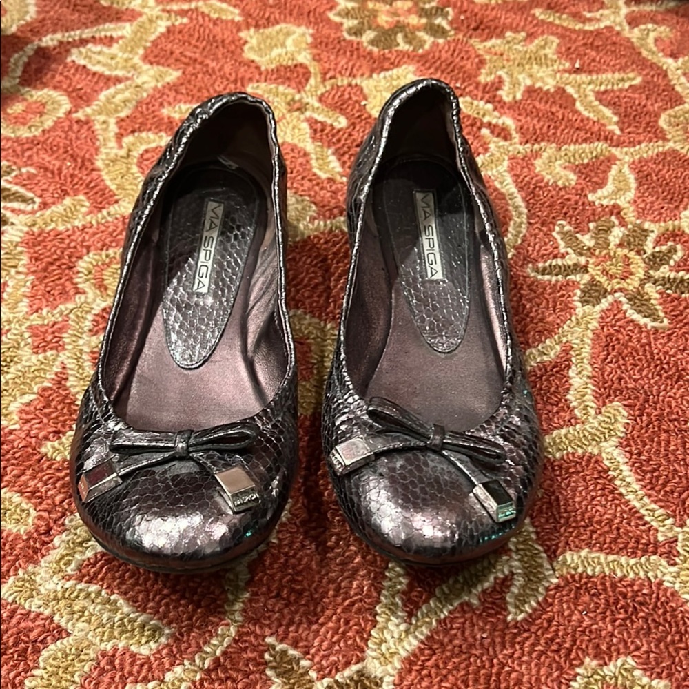 Via spiga  pewter Flats with Classic Rounded Toe and Decorative Bows